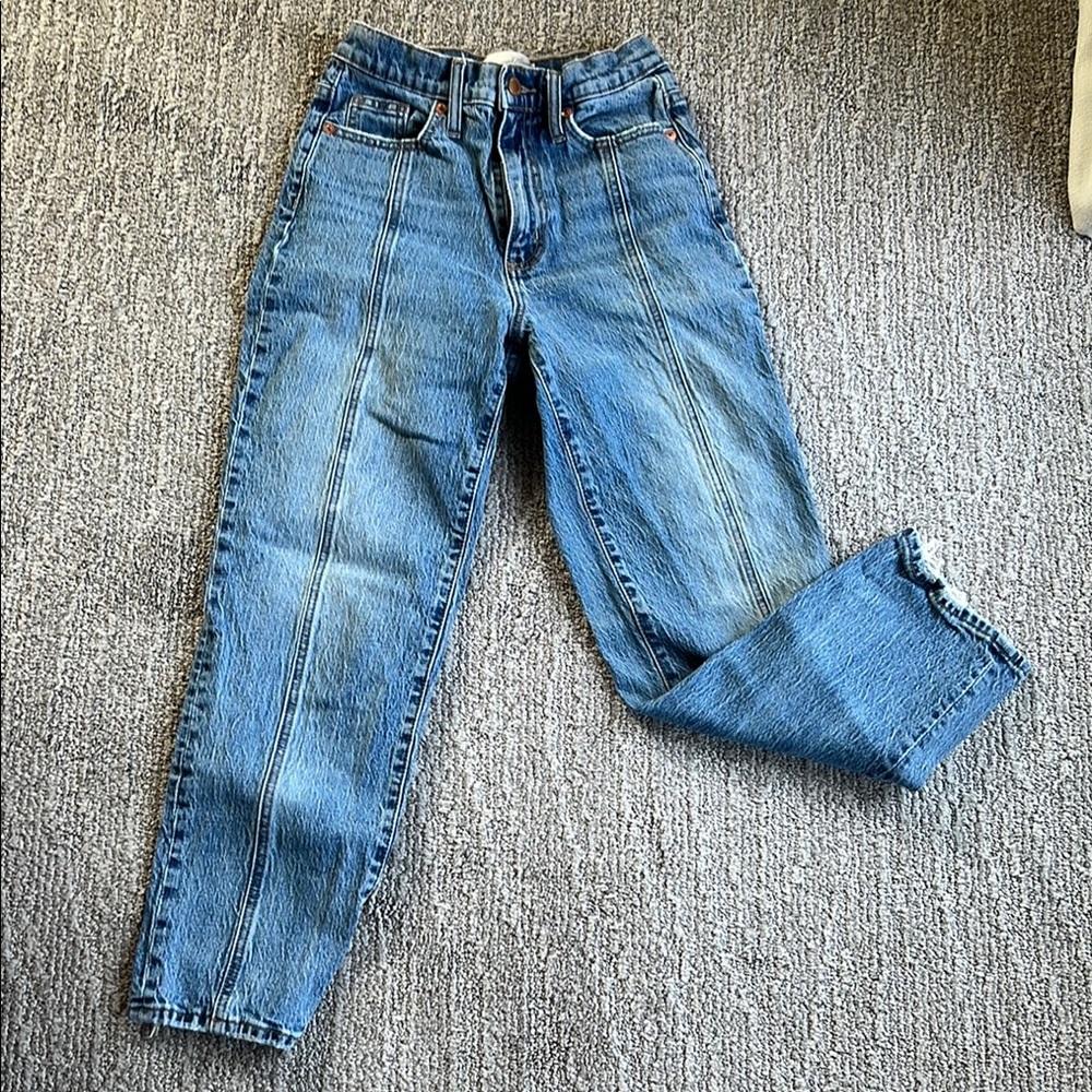 Universal Thread Vintage Straight Jeans